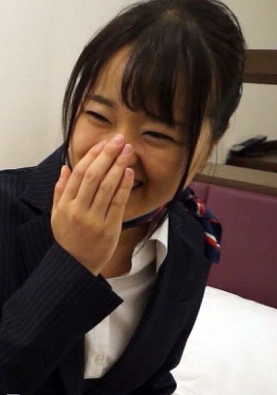 【不倫】「ワタシ本当に断れない女なんです！」と現在ダブル不倫中のCAさん。「誘われるとうれしくなっちゃうんです！」と押しに弱い人妻さん…。❤即ヌキ｜h_1724a100b00005