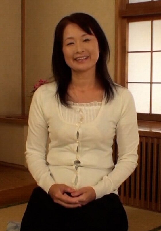 【バック】初めて見たAVの興奮と感激が忘れられず自分もこんなに他人を興奮させられるAVに出てみたい！と応募してきた黒髪五十路熟女の初撮り破廉恥SEX！❤即ヌキ｜h_1724a108g00017